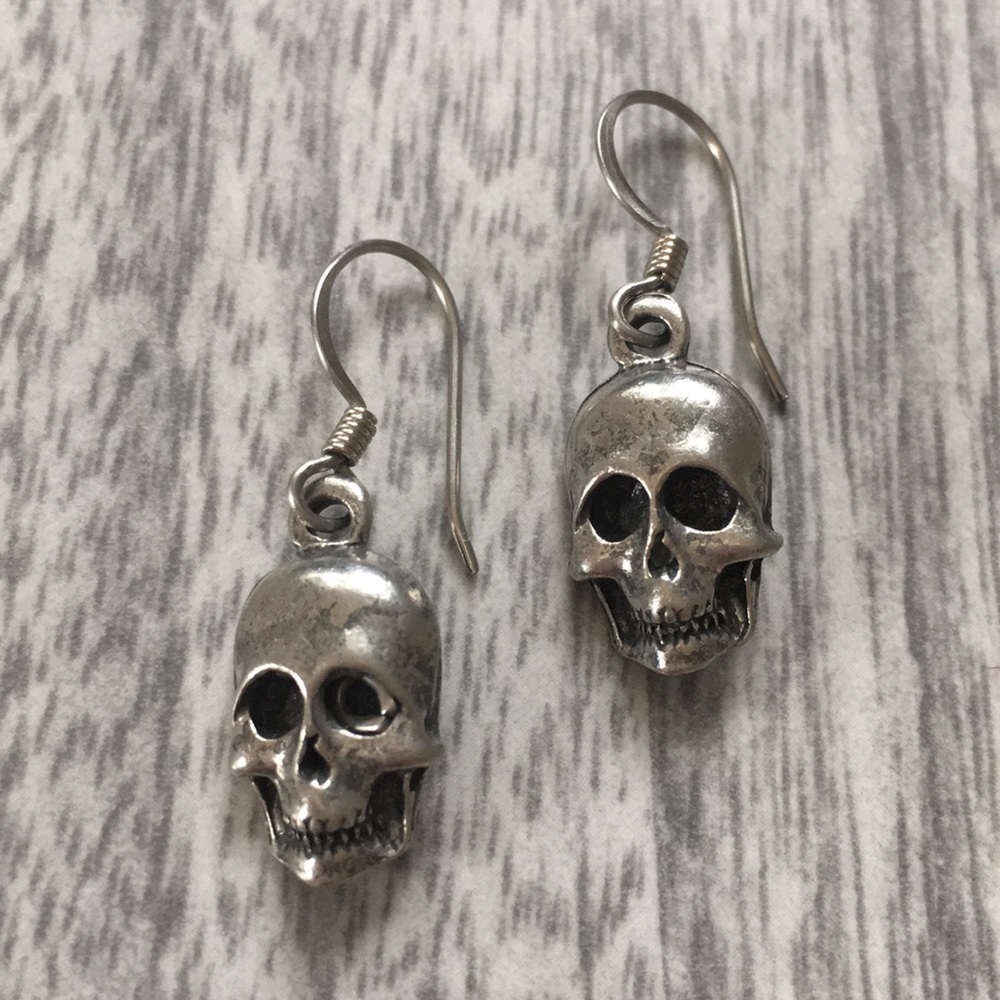 Skull earrings 💀